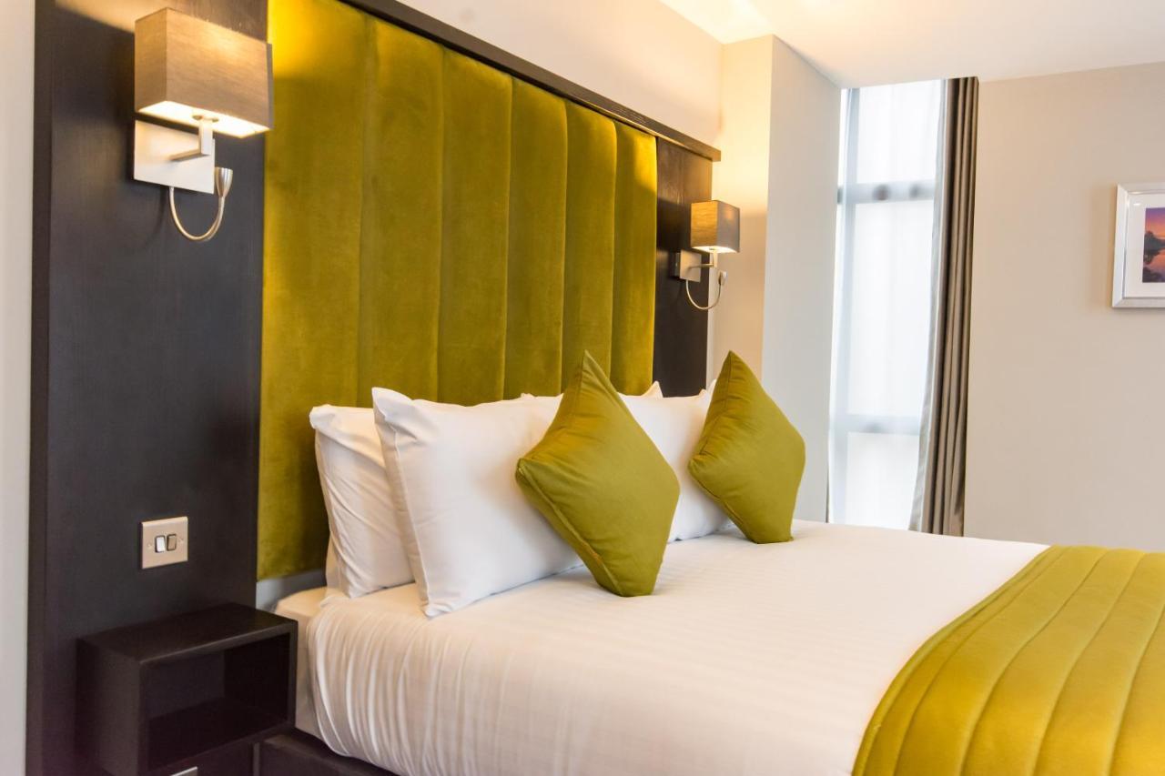 St Nicholas Hotel Κόλτσεστερ Εξωτερικό φωτογραφία